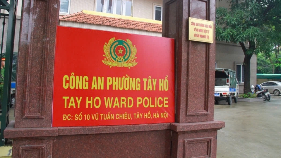 cong_an_tay_ho_1.jpg
