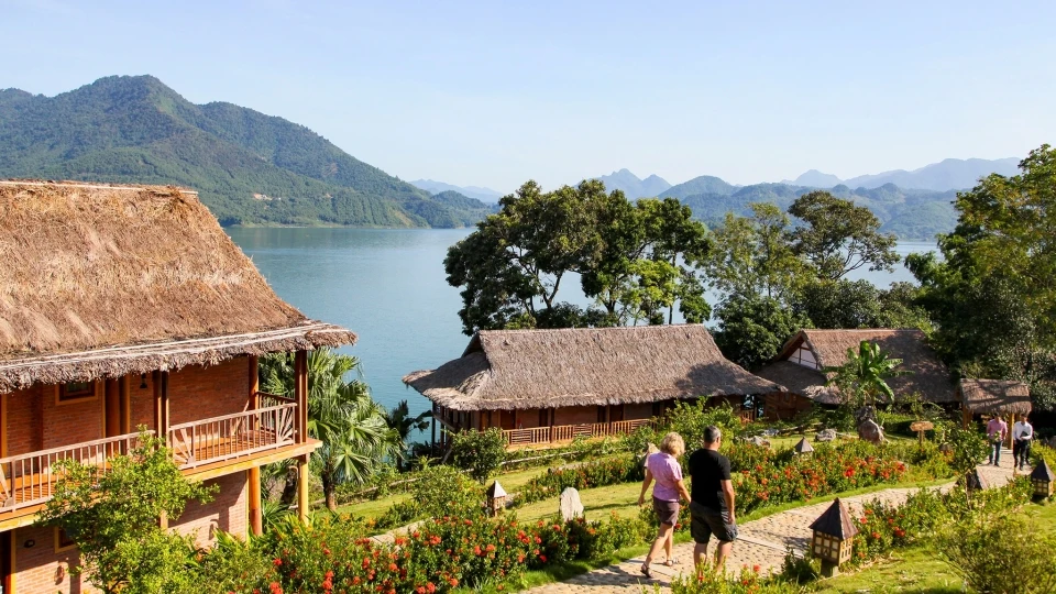 diem_den_moi_hut_khach_trong_mua_du_lich_he_2026_2.jpg