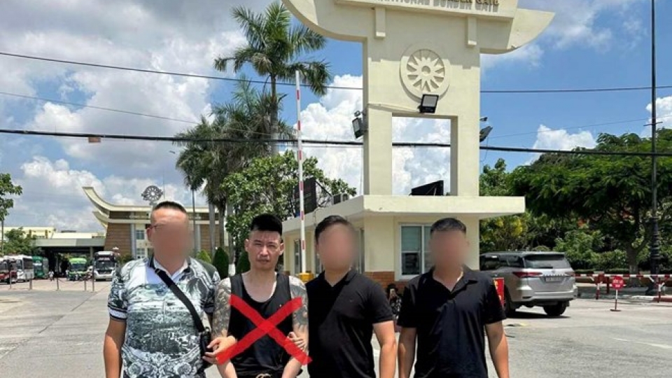 doi tuong truy na nguy hiem tran phuong tuyen bi bat tai bien gioi viet nam -campuchia.jpg