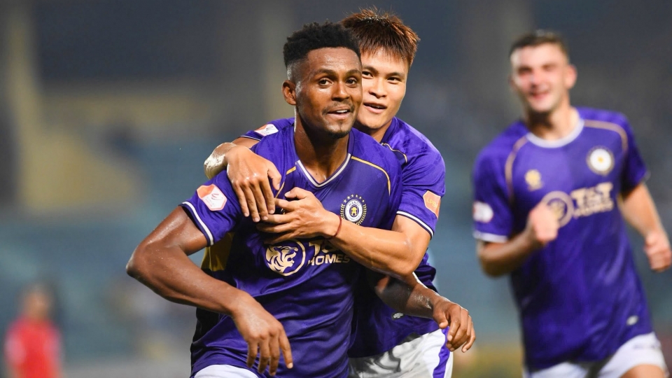 ha noi fc chia tay bo 3 ngoai binh.jpg