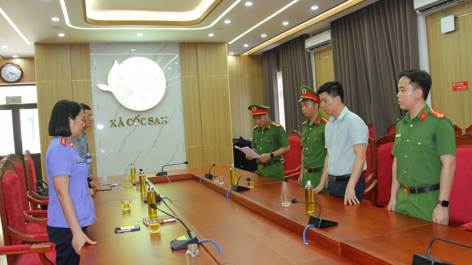 thi_hanh_lenh_bat_bi_can_de_tam_giam_doi_voi_dao_minh_khanh_anh_ca_lao_cai_l1.jpg