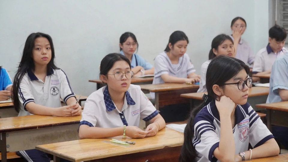 thi_lop_10_kthuc.jpeg