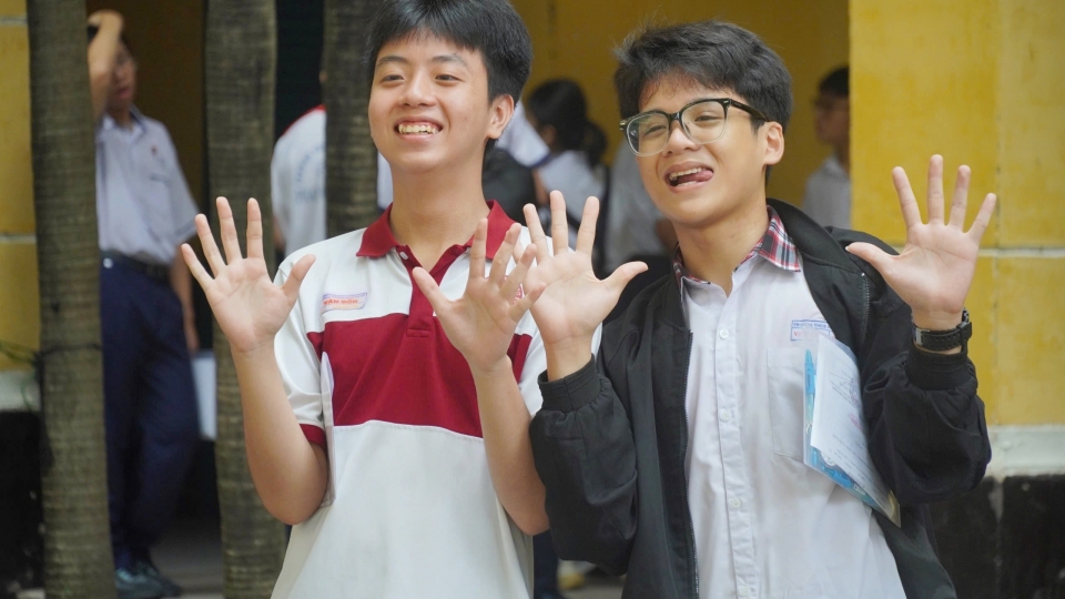 thi_sinh_thi_vao_10.jpeg