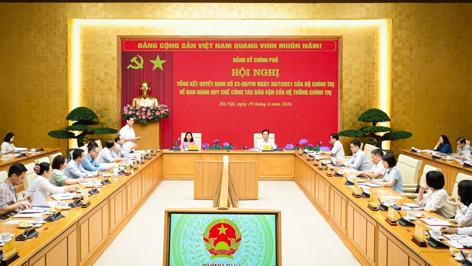 toan_canh_hoi_nghi.jpg
