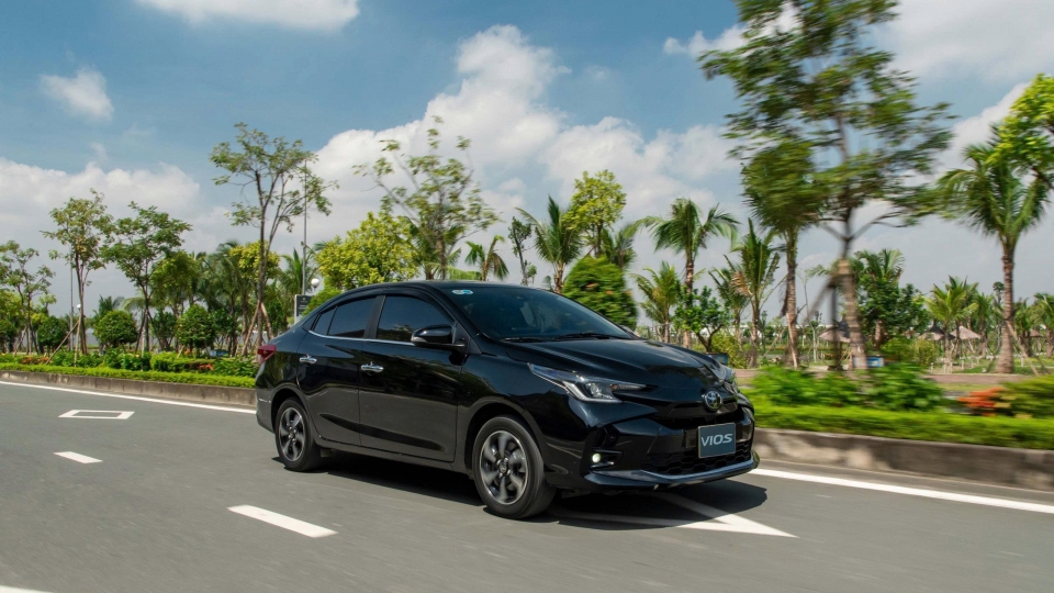 toyota_vios_4.jpg