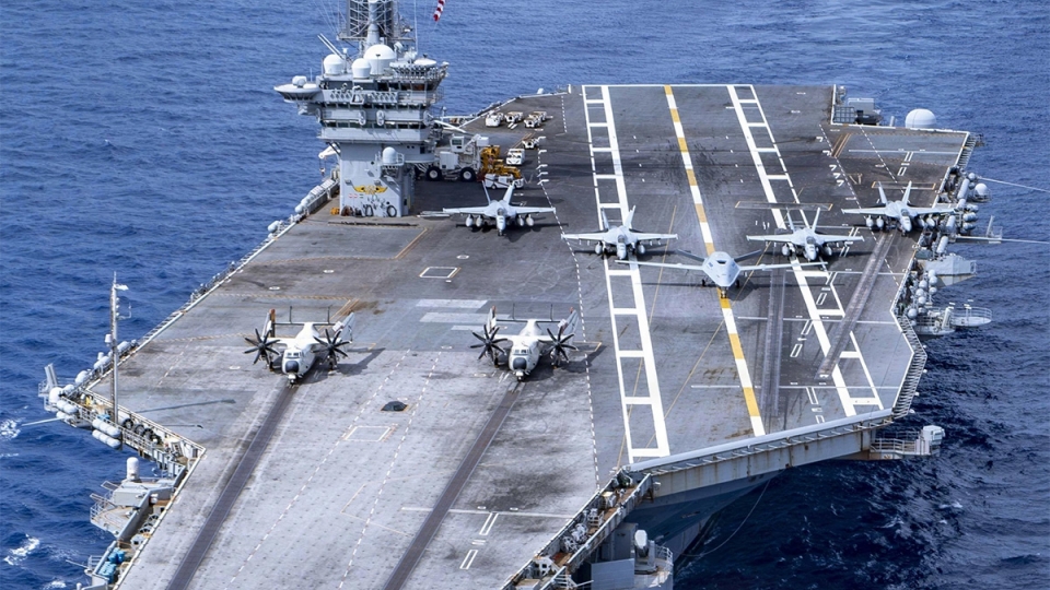 uav_mq-25a_stingray_tren_tau_san_bay_uss_nimitz_us_navy.jpg