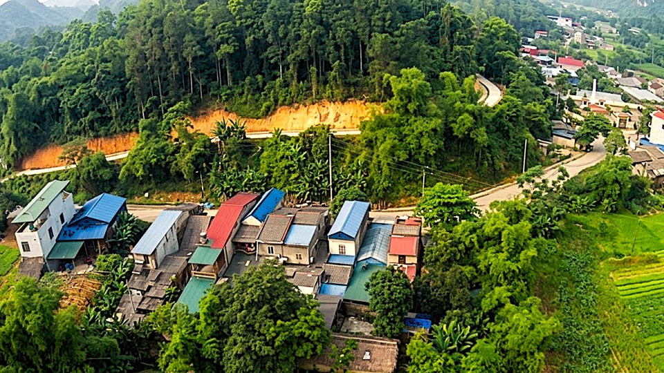 xa_dinh_hoa_tinh_thai_nguyen.jpg