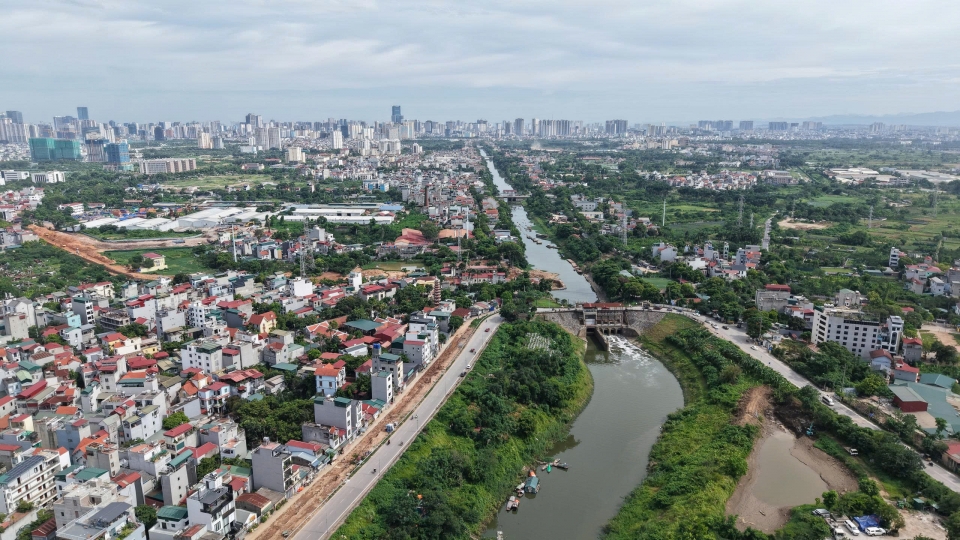 Chạy đua thi công dự án cải tạo kênh Thụy Phương "về đích" trước mùa mưa bão