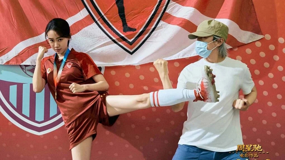 ava_kungfu-nu-tuc.jpg