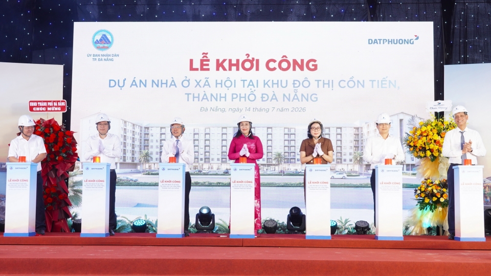 cac-dai-bieu-thuc-hien-nghi-thuc-khoi-cong-du-an.jpg