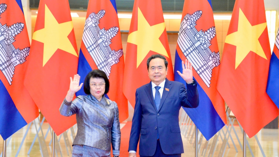 ctqh-tran-thanh-man-don-ctqh-campuchia-vov-3.jpg