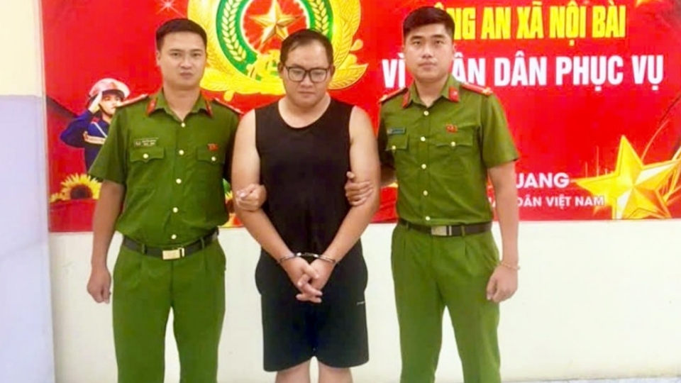 cuop_tiem_vang_giua_ban_ngay_thanh_nien_sa_luoi_sau_4_gio_gay_an.jpg