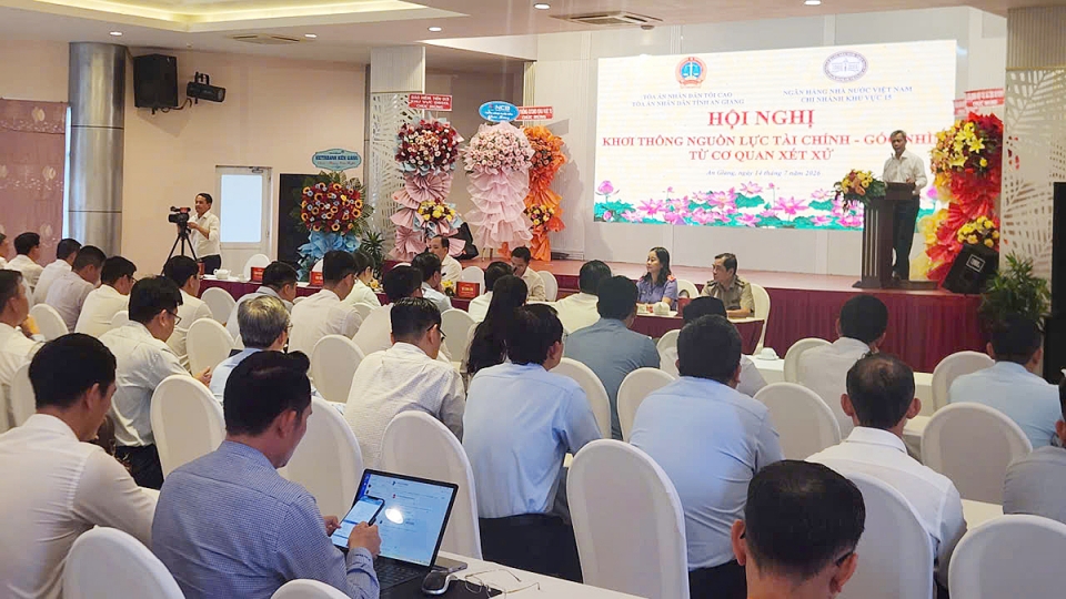 dai-bieu-hoi-nghi-khoi-thong-nguon-luc-tai-chinh-de-phat-trien-kinh-te-tinh-an-giang-dat-muc-tang-truong-hai-con-so-goc-nhin-tu-co-quan-xet-xu.jpg