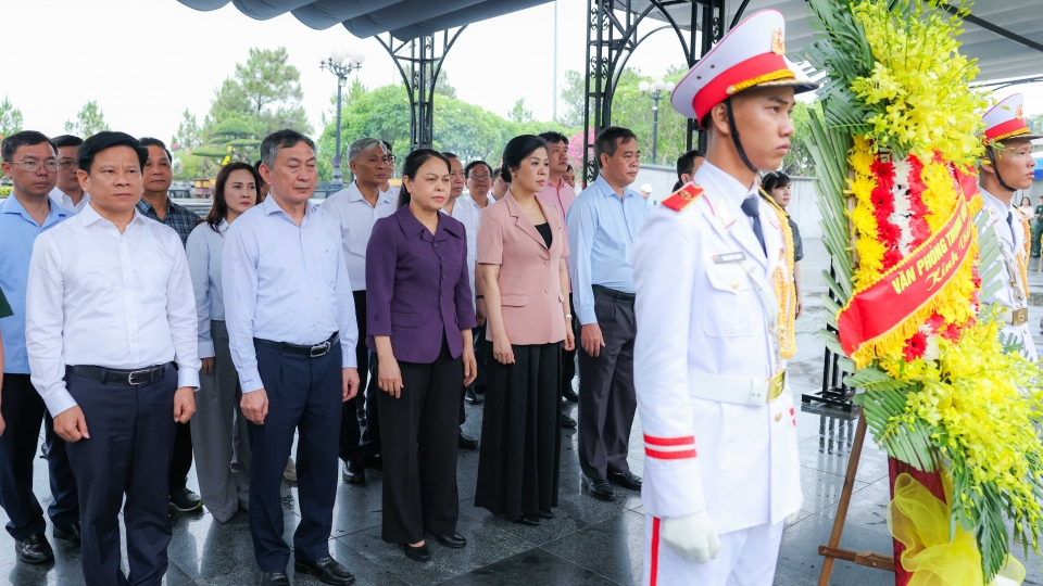 doan_van_phong_tw1.jpg