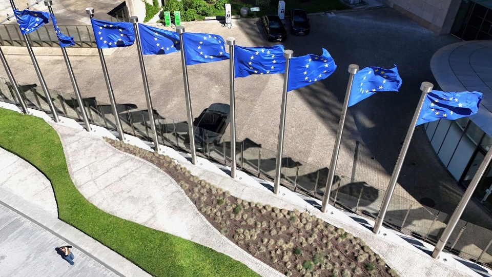 eu-trung-phat-nga_1.jpg