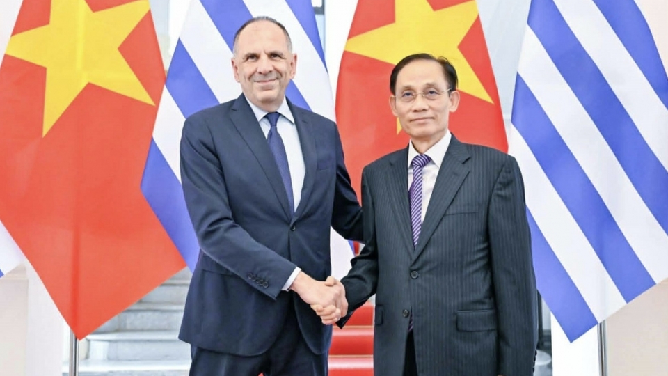 foreign-minister-le-hoai-trung.jpg