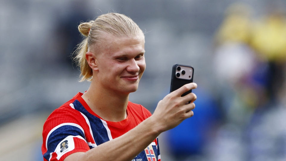 haaland_phan_khich_khi_giup_na_uy_loai_brazil_khoi_wornd_cup_2026.jpg