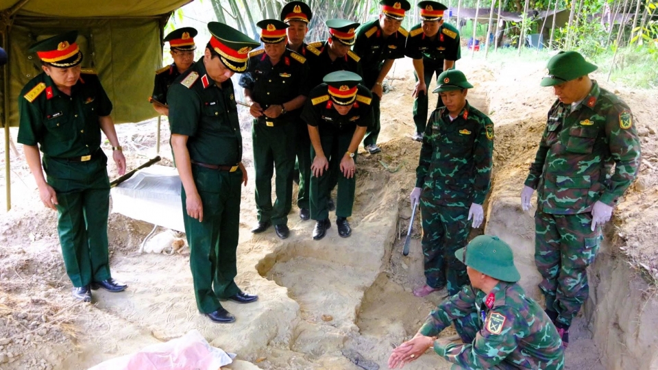 hai-cot-liet-si-1_3.jpg