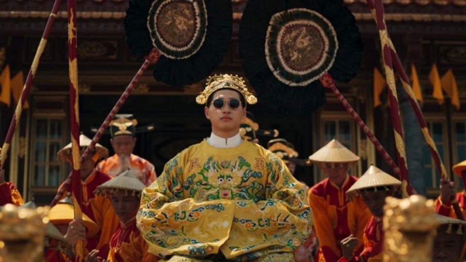 hoang-hau-cuoi-cung-1.jpg