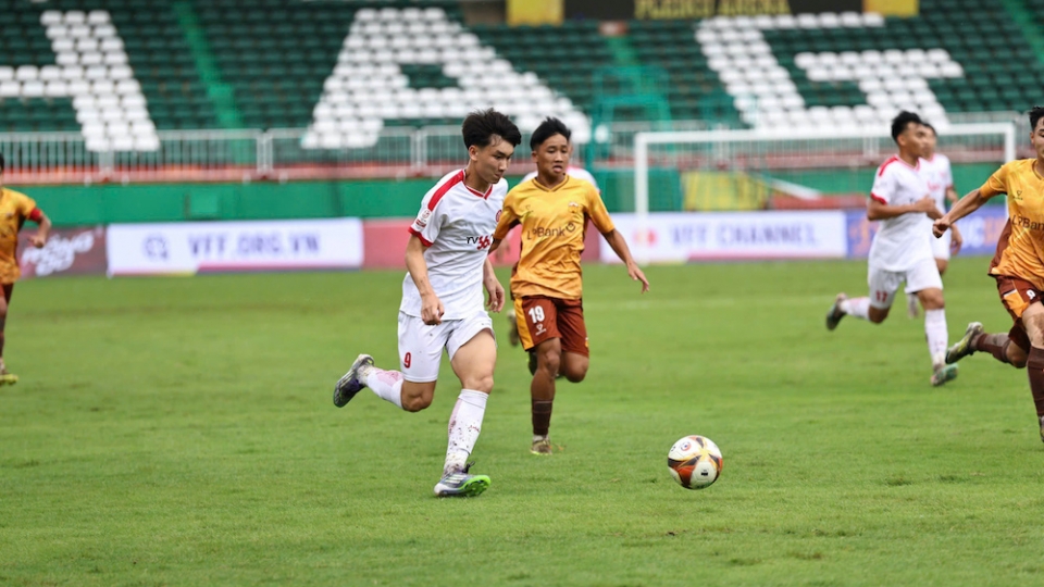 khai-mac-giai-u17-quoc-gia-anh-2.jpg