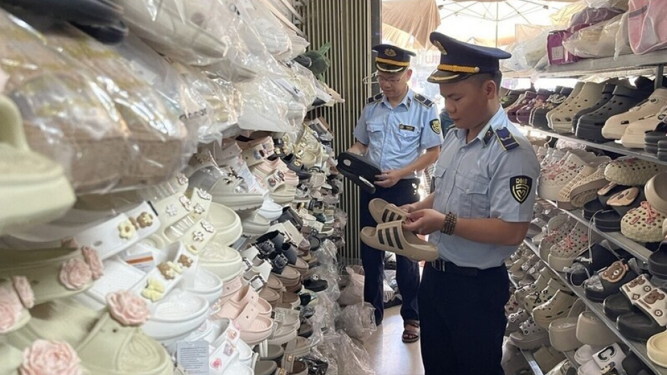 law-enforcement-officials-intensifying-market-controls-to-combat-and-handle-intellectual-property-rights-infringements.jpg