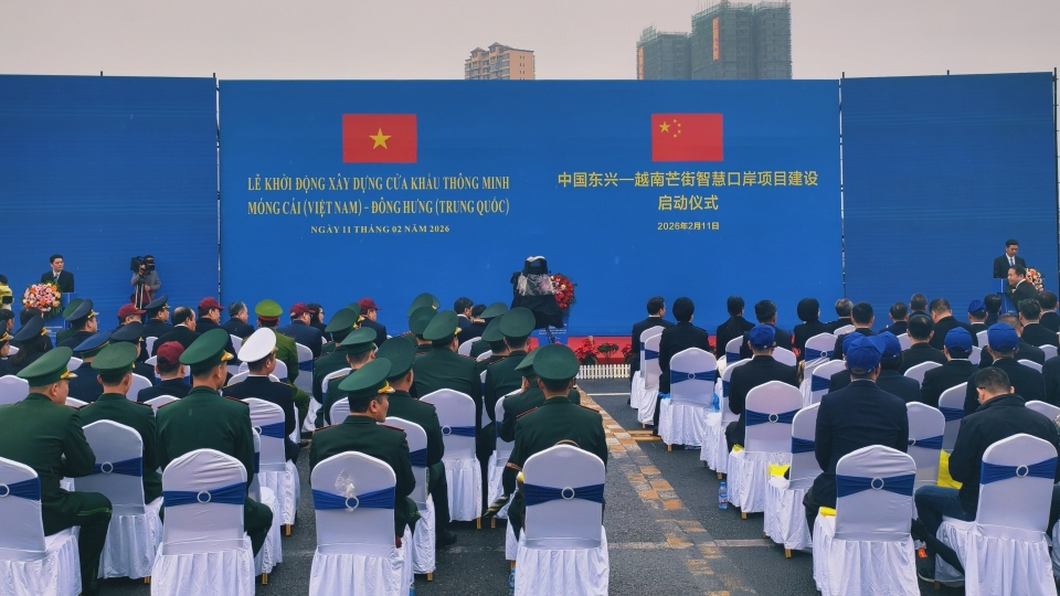 le-khoi-dong-xay-dung-cua-khau-thong-minh-mong-cai-viet-nam-dong-hung-trung-quoc.-anh-cri.jpg
