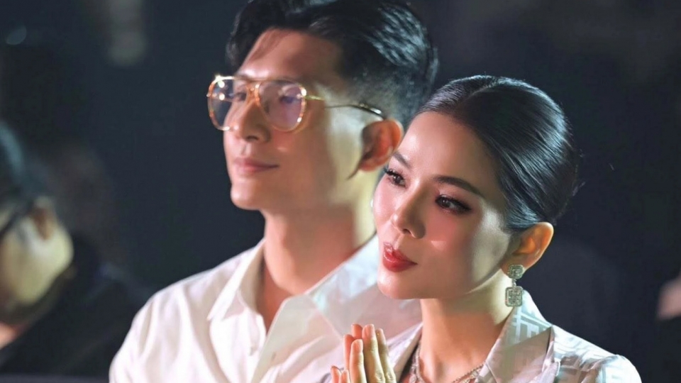 Sao Việt 25-7: Ca sĩ Lệ Quyên nói về tình yêu ở tuổi 45