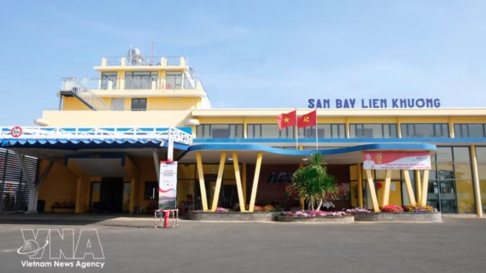 lien-khuong-airport.jpg