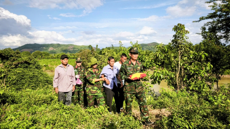 liet-si-y-chong-triek-duoc-tim-thay-sau-nua-the-ky-nam-lai-ben-dong-song-krong-no.jpeg