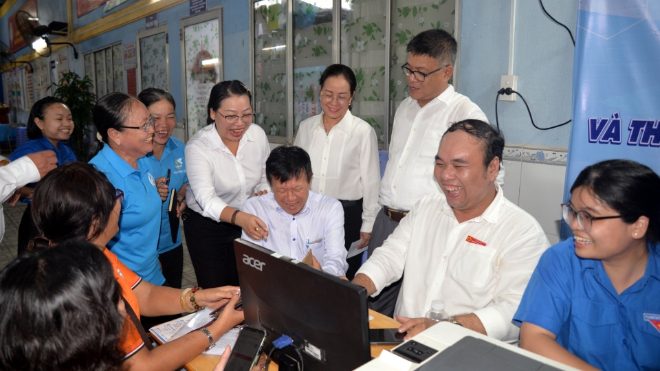 phuong_binh_quoi_ra_mat_diem_truy_cap_so.jpg