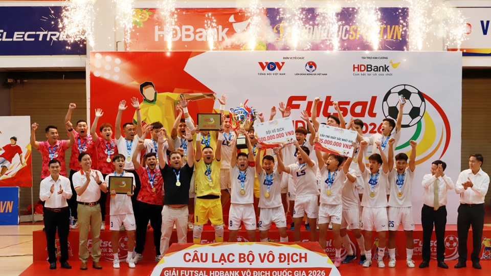thai-son-bac-crowned-national-futsal-champions-after-16-years.jpg