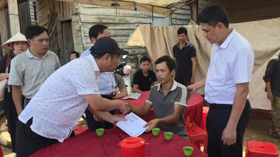 tham-hoi-dong-vien-gia-dinh-5-nu-sinh-2.jpg