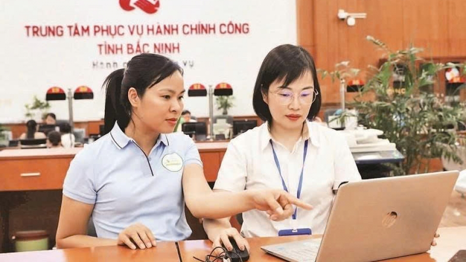 thuc_hien_thu_tuc_hanh_chinh_tai_trung_tam_phuc_vu_hanh_chinh_cong_tinh_bac_ninh.jpg