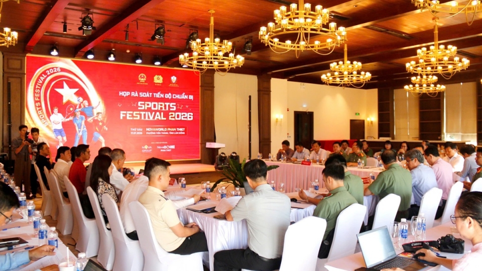 toan-canh-cuoc-hop-sang-17-7.jpg
