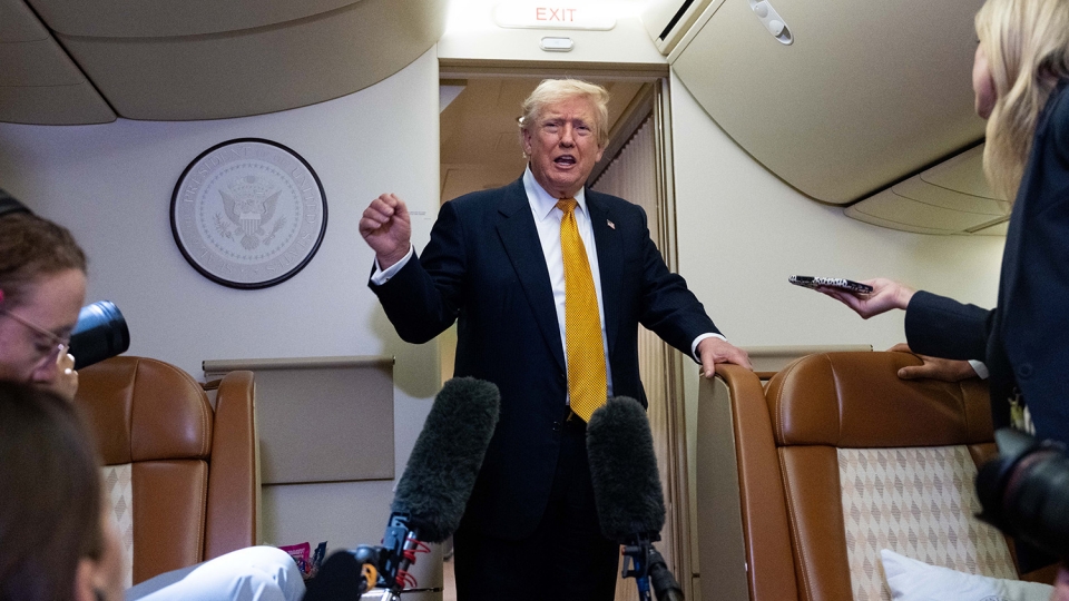 trump-khong-luc-mot.jpg