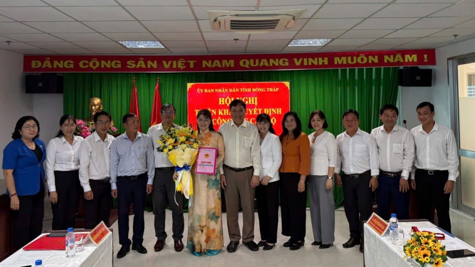 vov-dong-thap-bo-nhiem-can-bo-.jpg