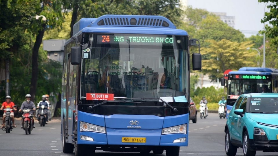 xe-buyt-tphcm-lap-ky-luc-1.jpg