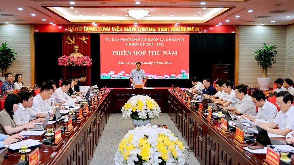 27-8-phien-hop-ub.jpg