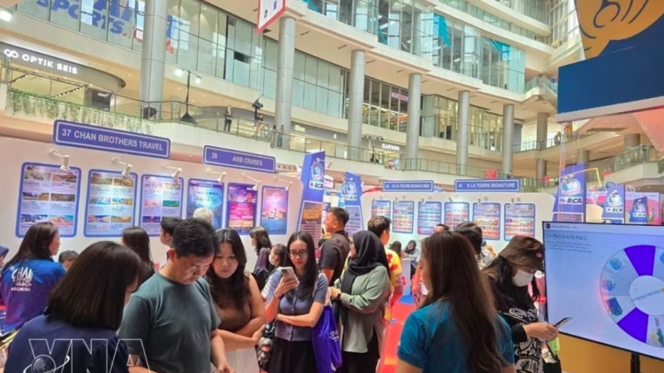 astindo-travel-fair.jpg
