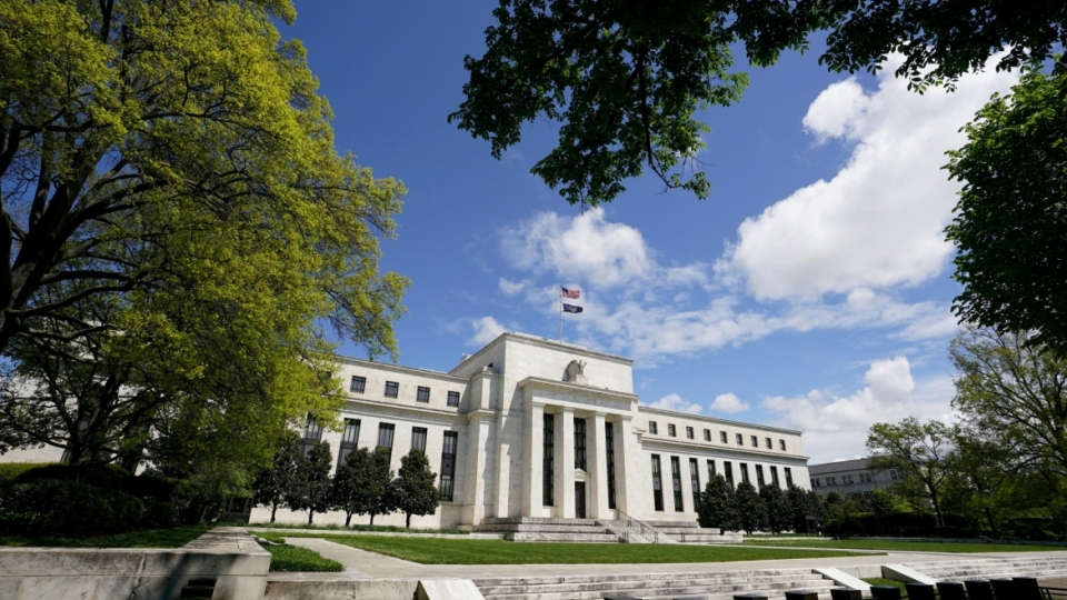 federal-reserve_rs.jpg