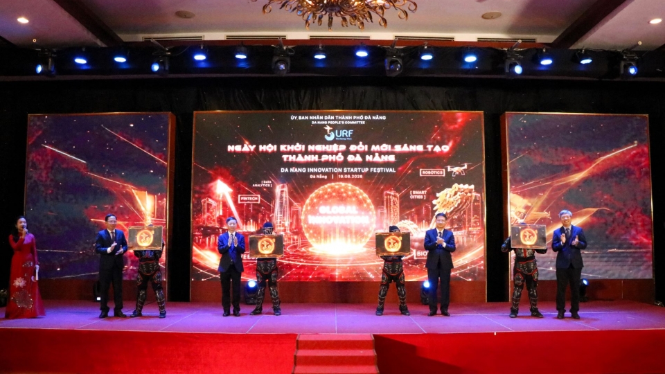 khai-mac-ngay-hoi-khoi-nghiep-doi-moi-sang-tao-thanh-pho-da-nang-surf-2026.jpg