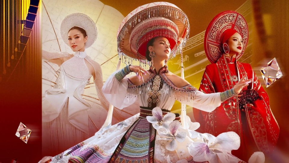 miss-charm-vietnam-national-costume.jpeg