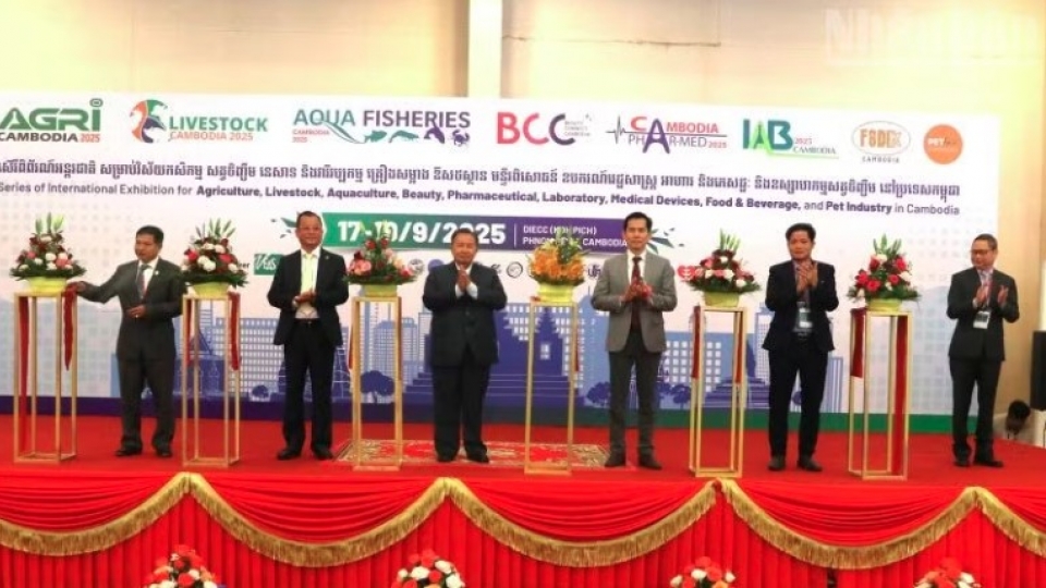 opening-ceremony-of-the-international-trade-expo-chain-in-cambodia-on-september-17-2025.jpg