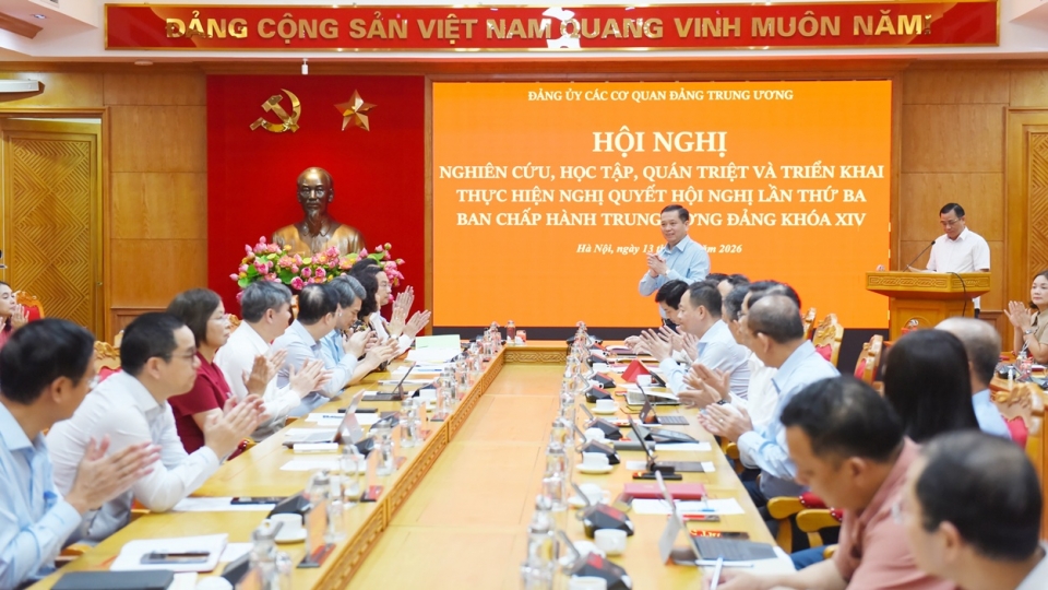 phu_6191_0.jpg