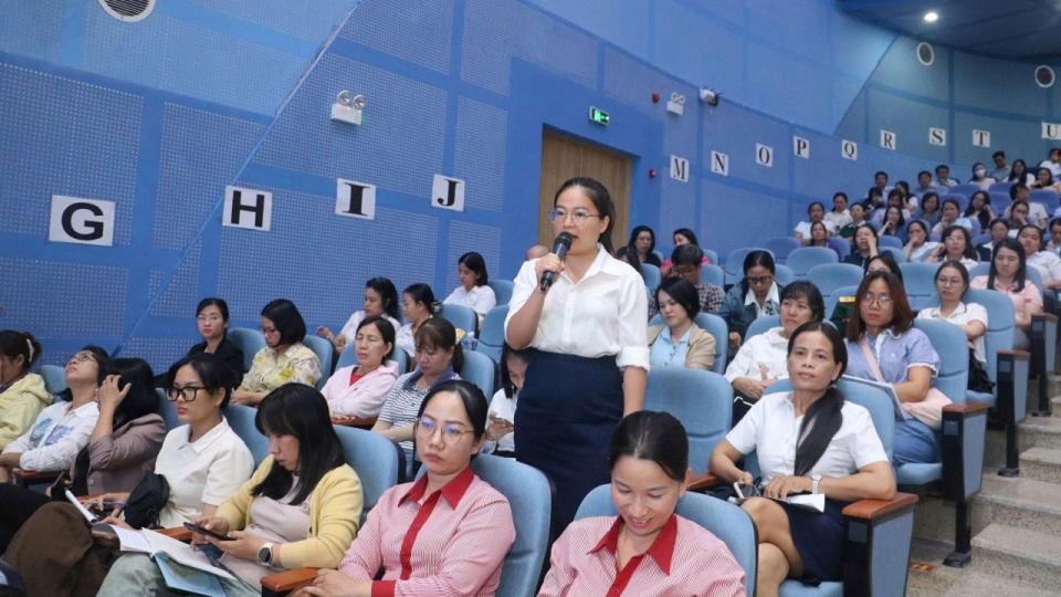 thue-khanh-hoa-doi-thoai-chinh-sach-voi-nguoi-nop-thue.jpg