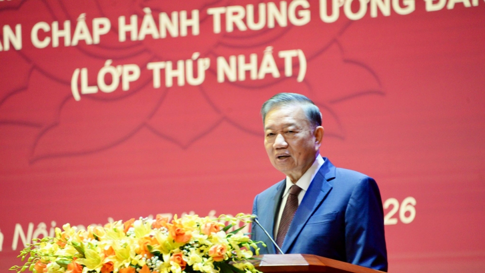 to-lam-strategic-officials-vietnam.jpg