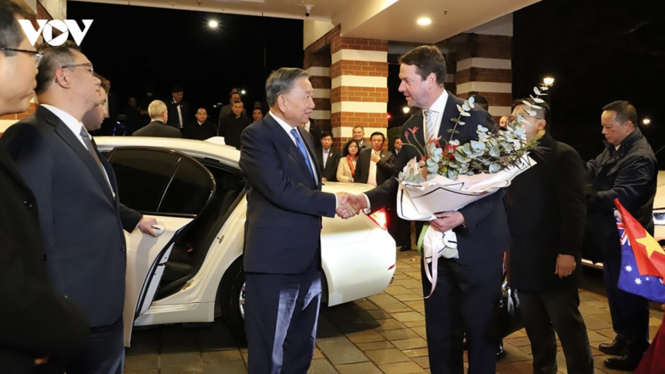 top-leader-to-lam-arrives-in-canberra.jpg