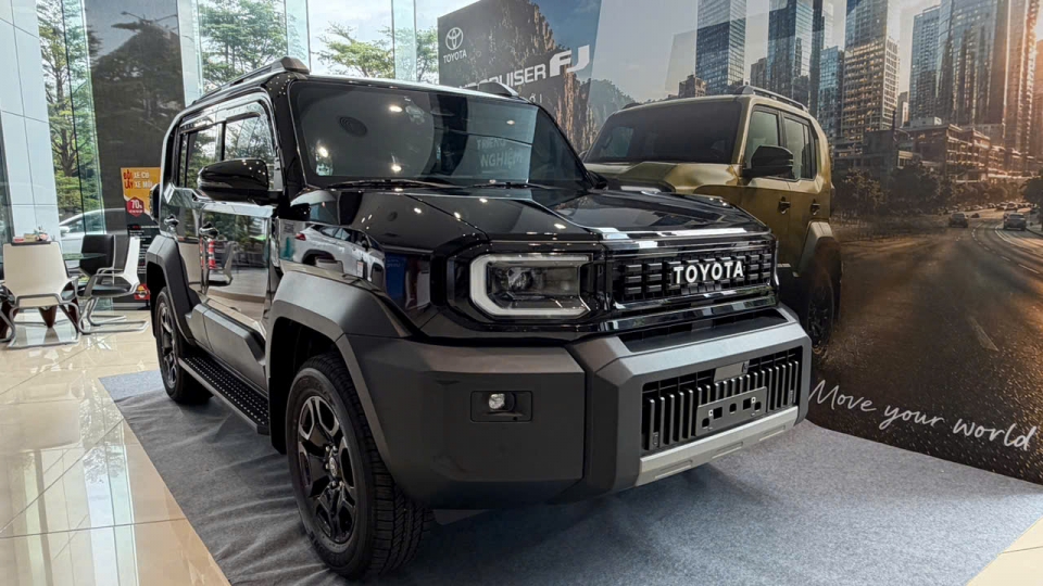 toyota-land-cruiser-fj-21.jpg