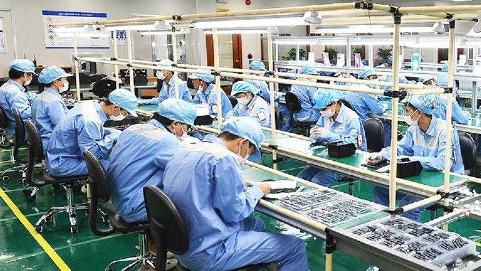 vietnam-possesses-numerous-advantages-in-developing-its-semiconductor-industry.jpg