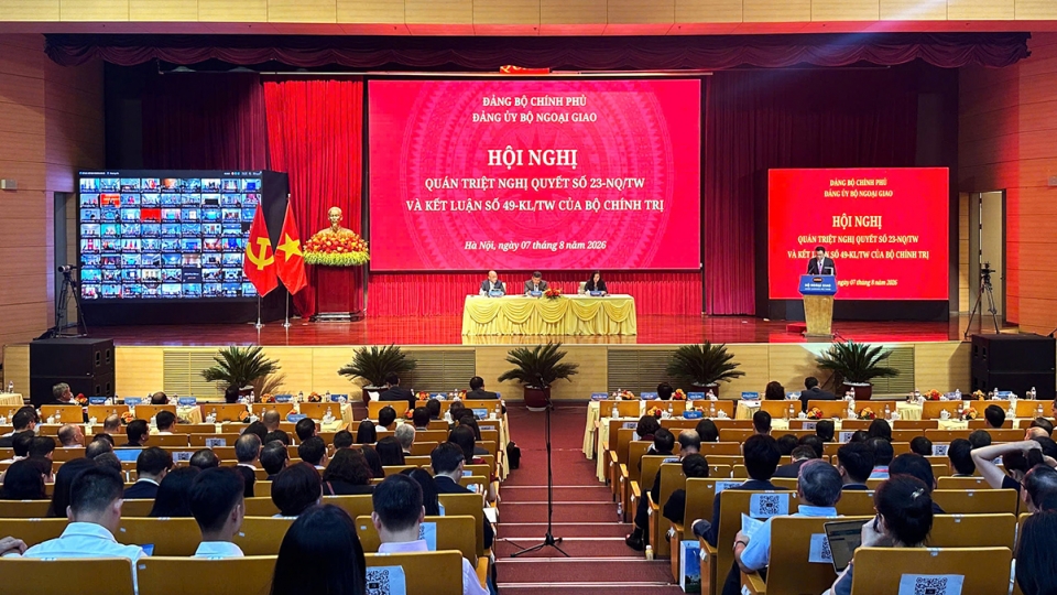 vietnam-regards-overseas-vietnamese-community-a-strategic-national-resource.jpg